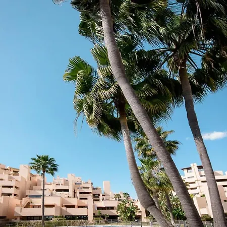 5 Stars Beachfront Paradise - Seaview, Always Heated Pool, Gym, Sauna! Apartment Estepona
