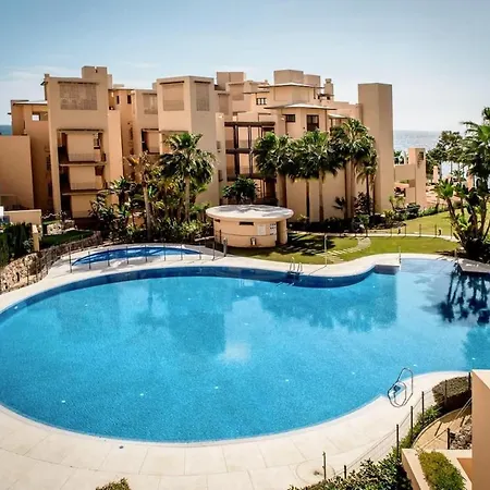 Apartment 5 Stars Beachfront Paradise - Seaview, Always Heated Pool, Gym, Sauna! Estepona