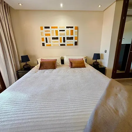 5 Stars Beachfront Paradise - Seaview, Always Heated Pool, Gym, Sauna! Estepona