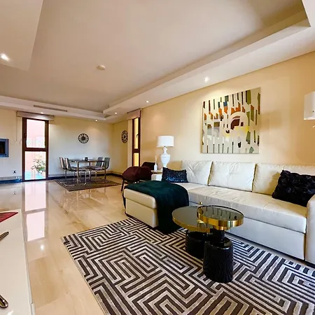 5 Stars Beachfront Paradise - Seaview, Always Heated Pool, Gym, Sauna! Estepona